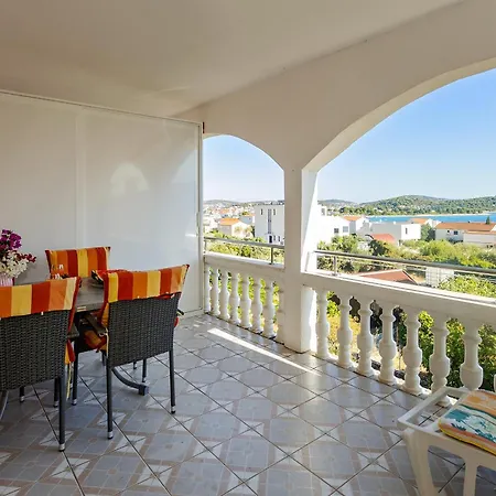 Spacious Terrace Rogoznica (Sibenik-Knin)
